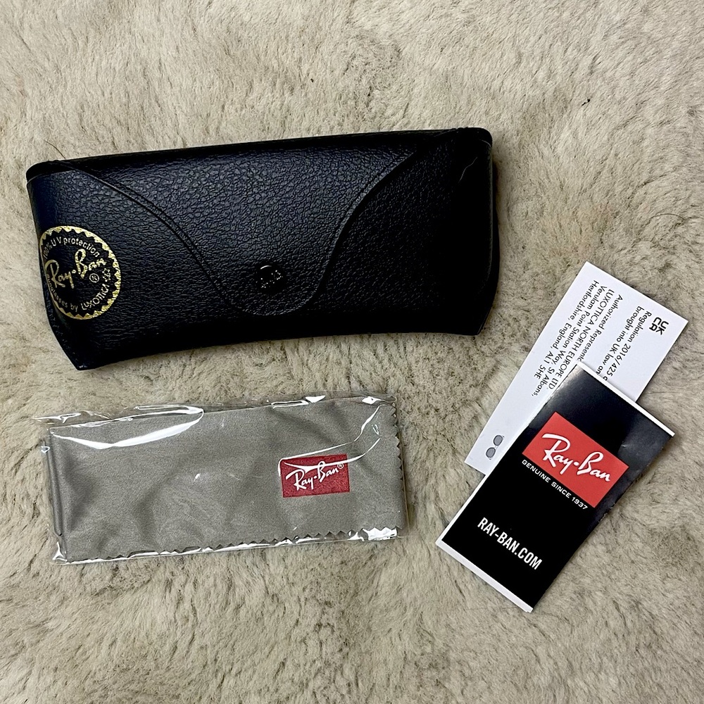Raybans Sunglasses Case with cleaning cloth NWOT